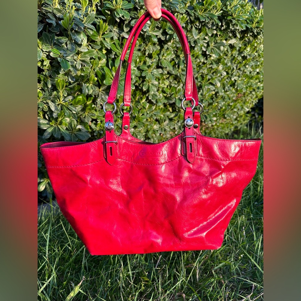 00s Authentic Coach Cherry Red Genuine Leather
Shoulder Handbag Purse Tote Bag